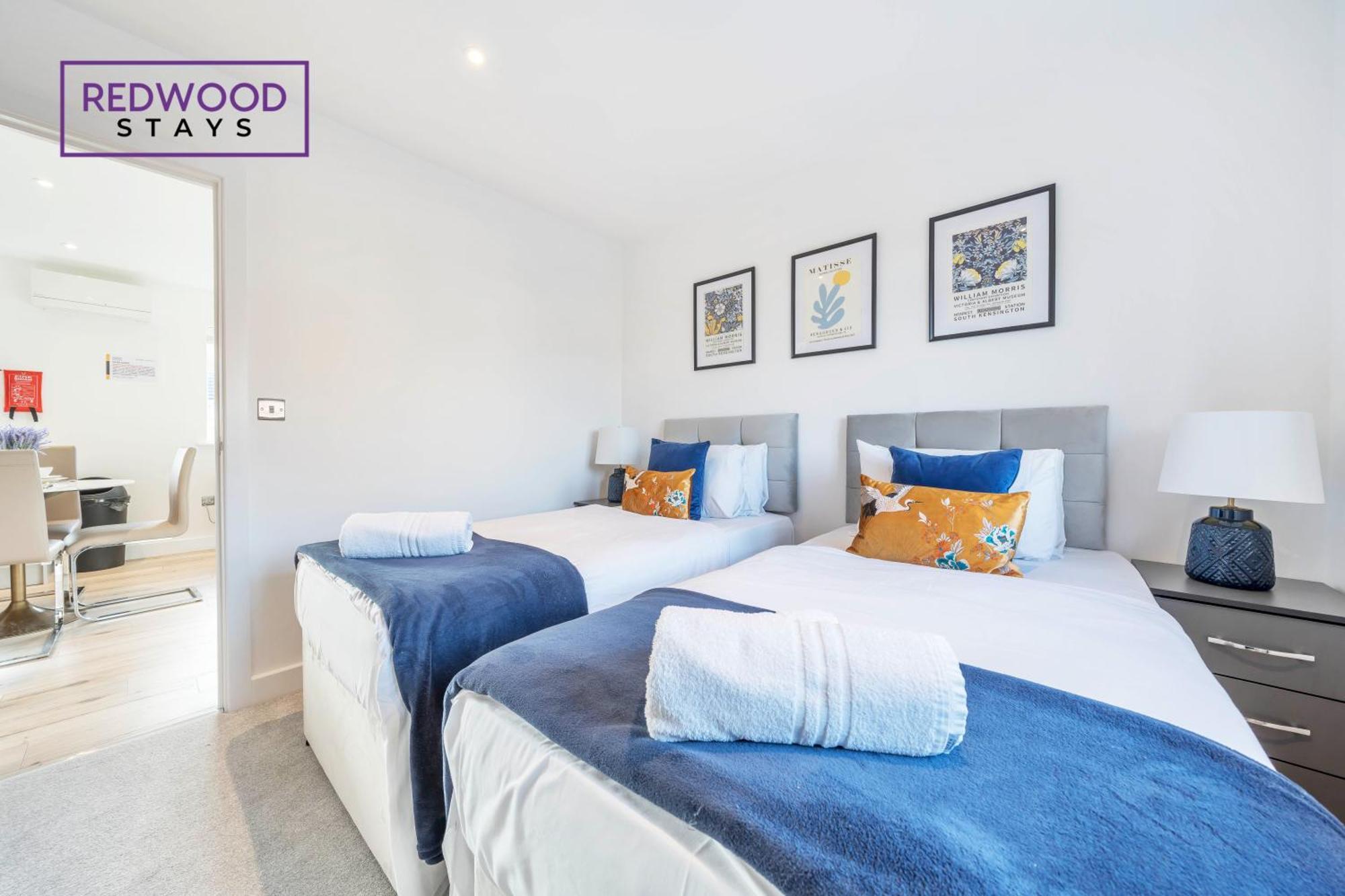 Redwood Stays: Modern Serviced Apartments with Free Parking & Streaming Basingstoke Exterior photo